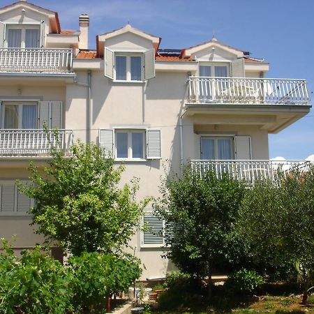 Apartments Gardijan Vodice Esterno foto