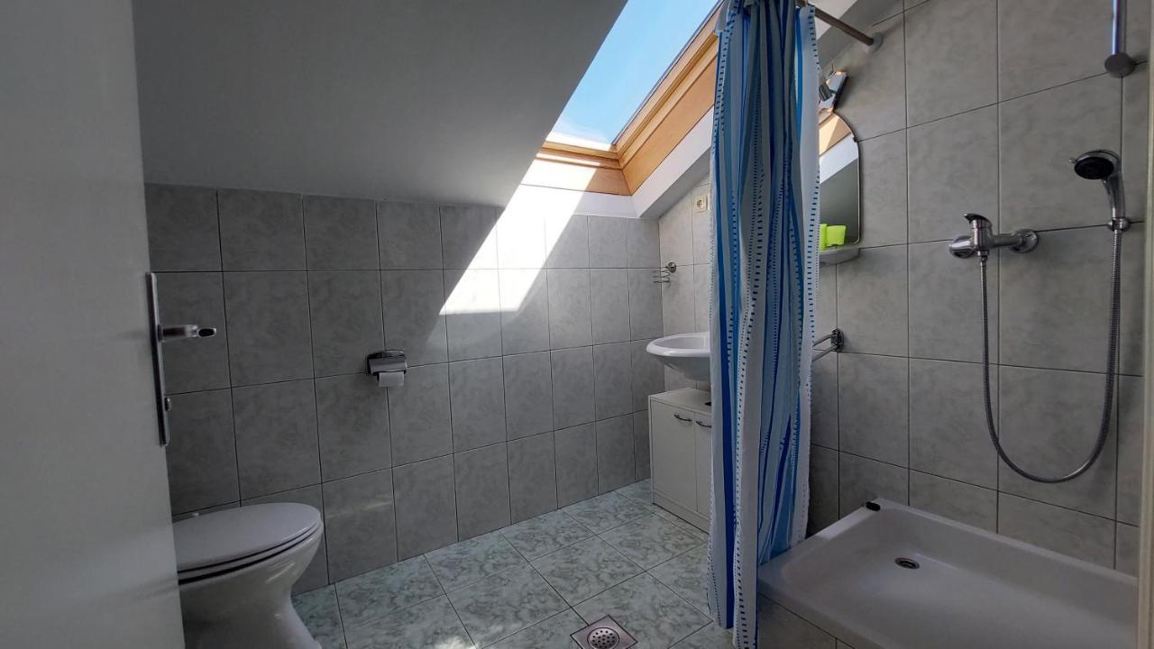 Apartments Gardijan Vodice Esterno foto