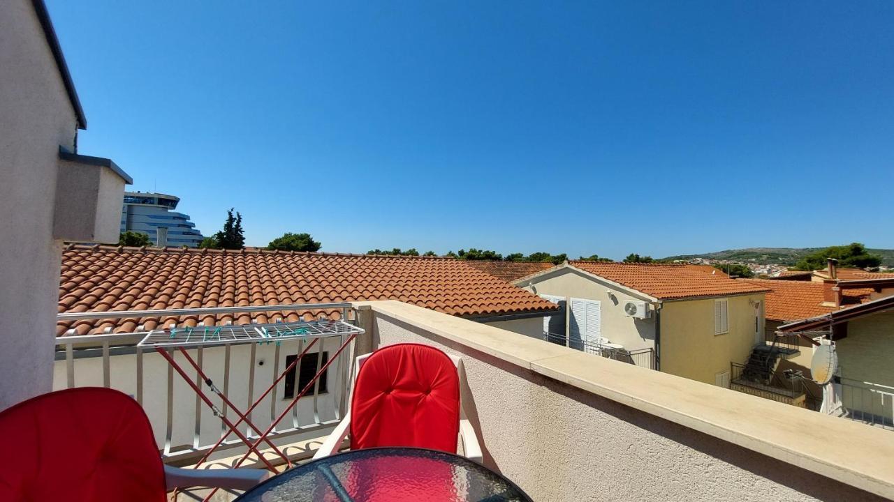Apartments Gardijan Vodice Esterno foto