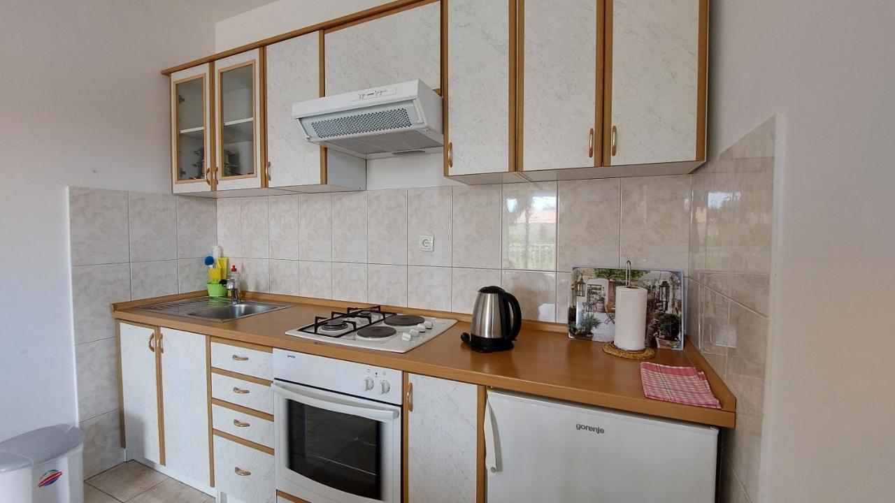 Apartments Gardijan Vodice Esterno foto