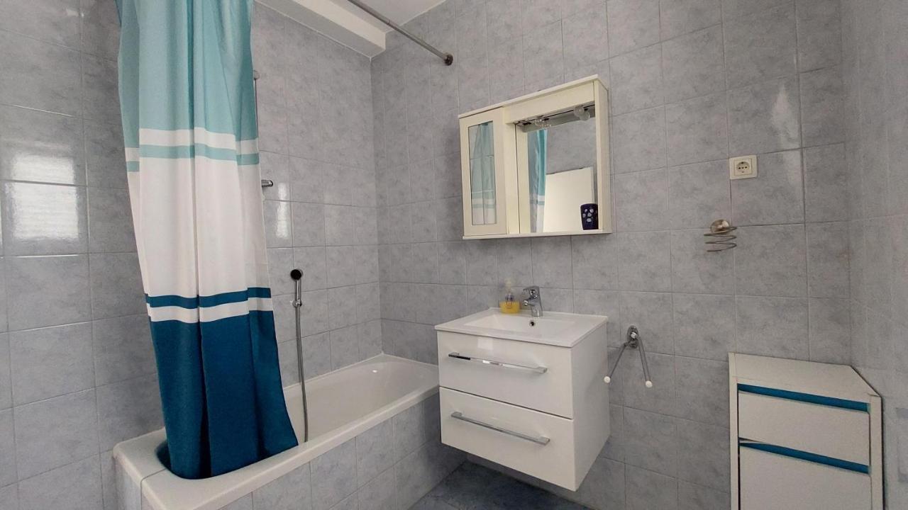 Apartments Gardijan Vodice Esterno foto