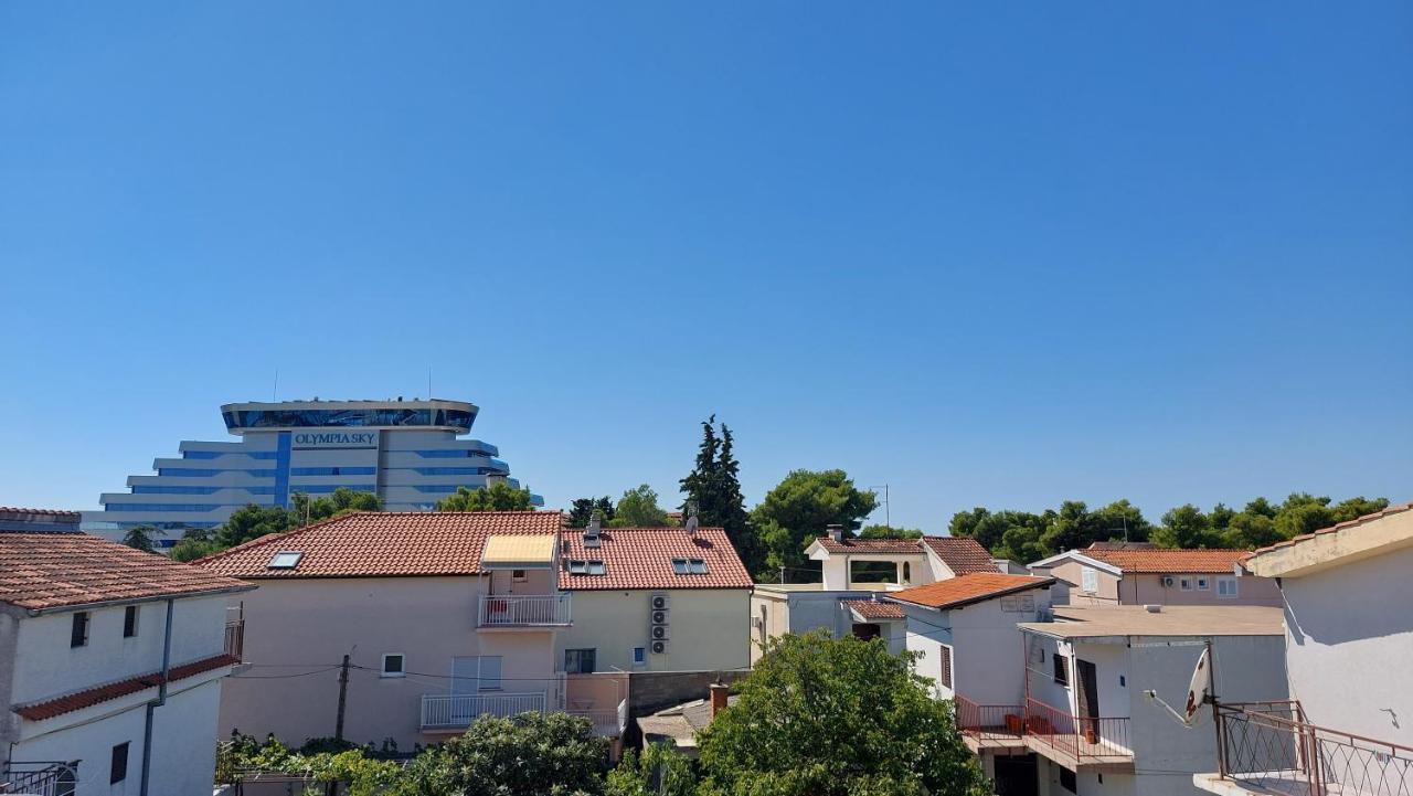 Apartments Gardijan Vodice Esterno foto
