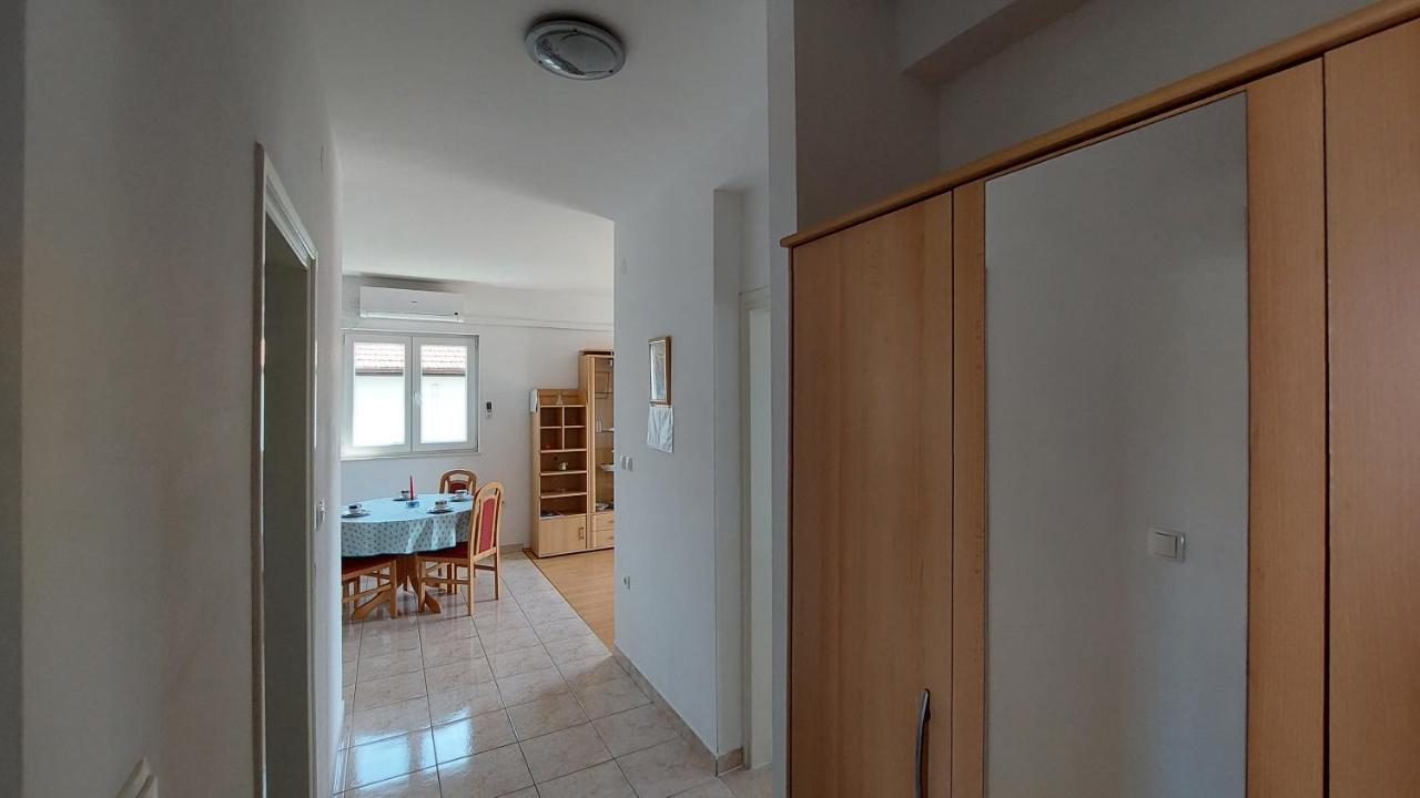 Apartments Gardijan Vodice Esterno foto
