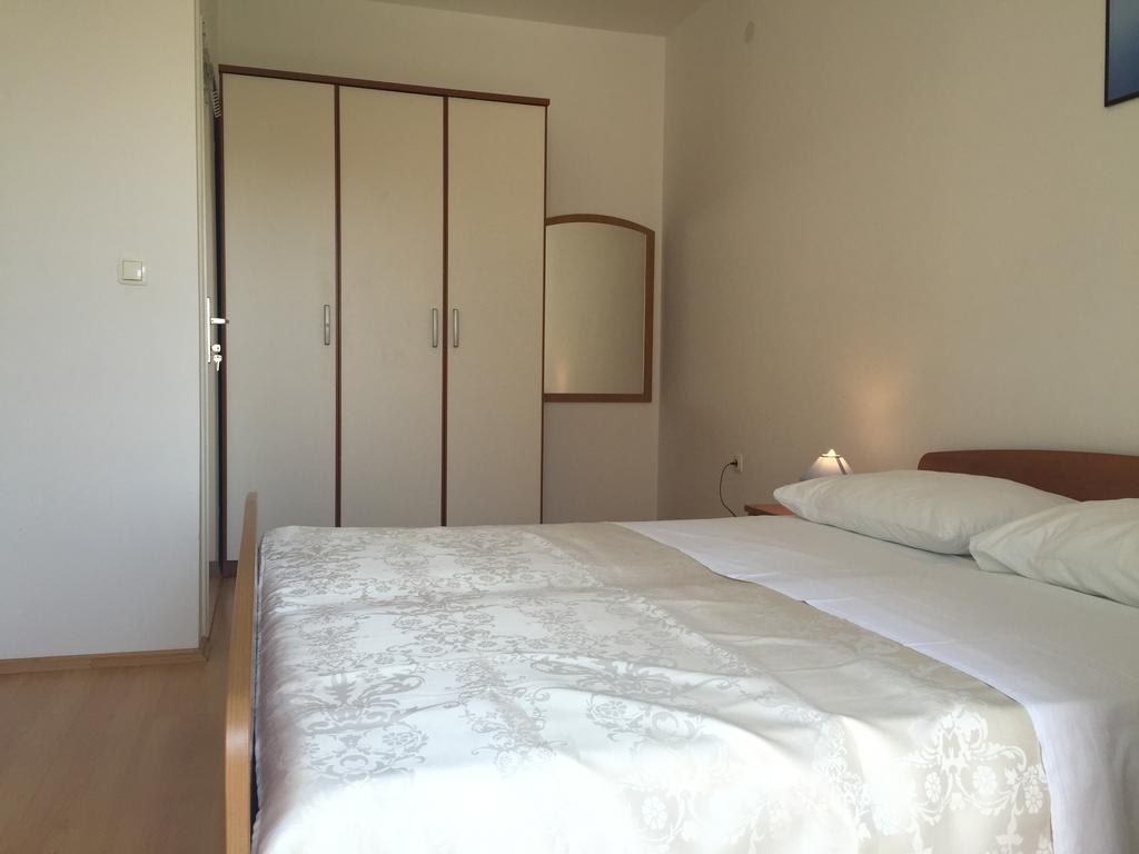Apartments Gardijan Vodice Esterno foto