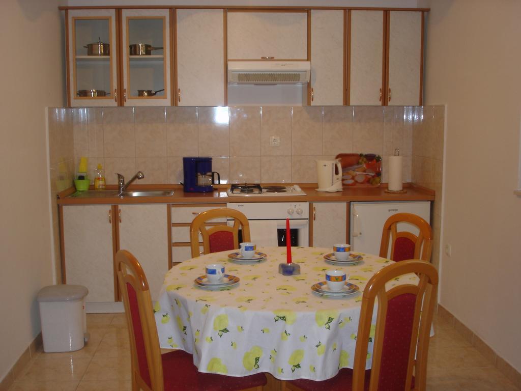 Apartments Gardijan Vodice Esterno foto